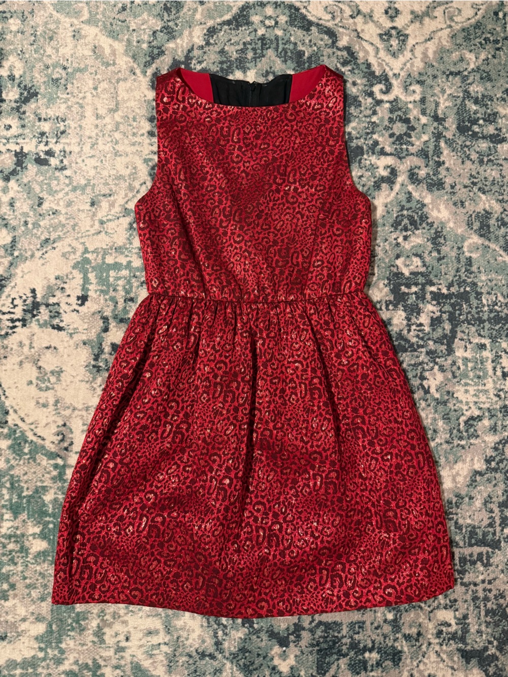 $550 USD Alice + Olivia Metallic Red Brocade Leopard Print Mini Dress Size 4